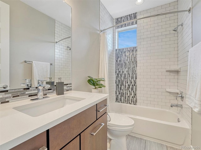 9395 Night Star Pl, Lone Tree, CO 80124 - full bathroom featuring vanity and shower / bath combo