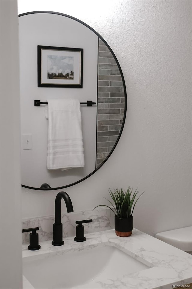 19954 E Dartmouth Ave, Aurora, CO 80013 - bathroom view of vanity