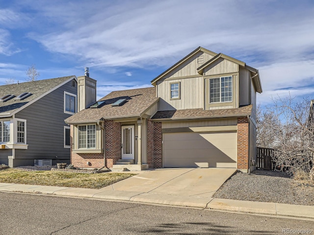 view of front of property featuring a garage