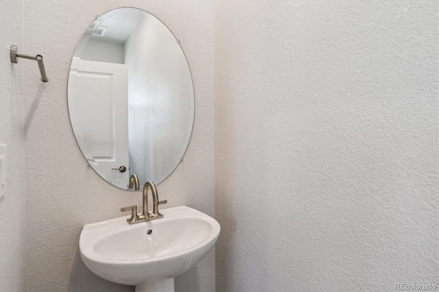 14149 Deertrack Ln, Parker, CO 80134 - bathroom with a sink