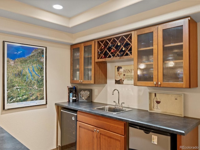 bar with sink and dishwashing machine