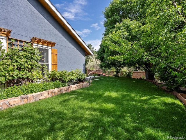 5884 S Hanover Way, Greenwood Village, CO 80111 - view of green lawn