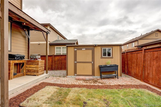 25046 E Bayaud Pl, Aurora, CO 80018 - view of shed with a fenced backyard