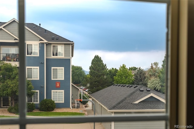 4451 S Ammons St Unit 2-204, Littleton, CO 80123 - view of home's exterior with a balcony
