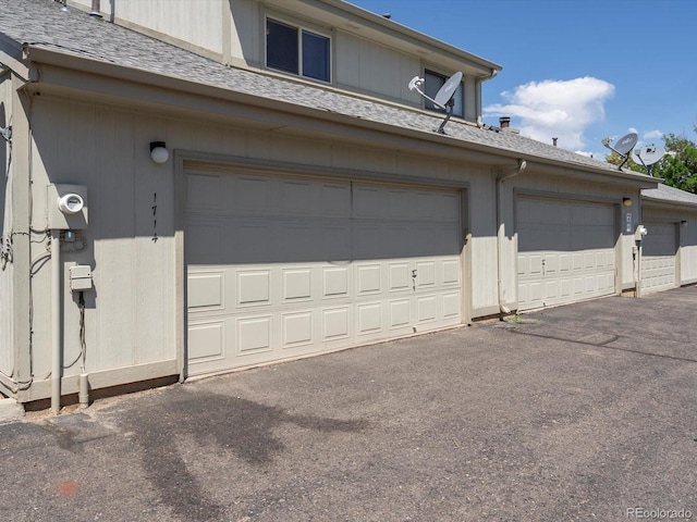 1714 W 102nd Ave, Thornton, CO 80260 - view of garage