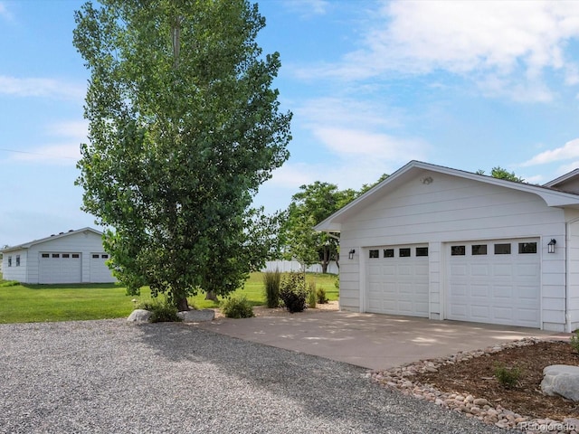 15229 Navajo St, Broomfield, CO 80023 - garage featuring concrete driveway