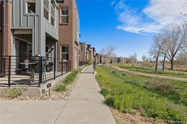 5026 S Platte River Pkwy, Littleton, CO 80123 - view of home's community featuring a residential view