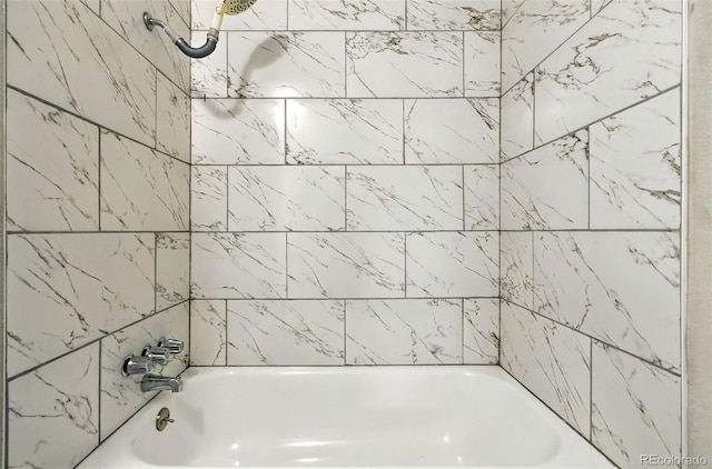 2976 S Parker Ct, Aurora, CO 80014 - bathroom featuring washtub / shower combination