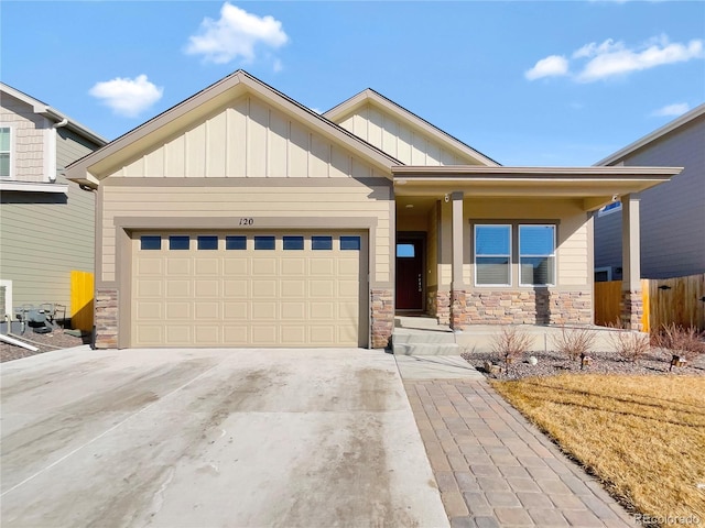 craftsman house with a garage