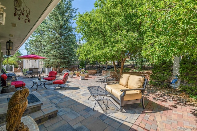 view of patio with outdoor lounge area