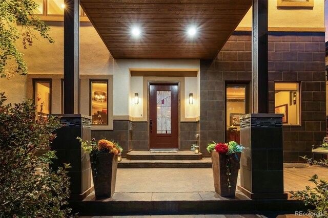 1344 S Saint Paul St, Denver, CO 80210 - entrance to property with a porch
