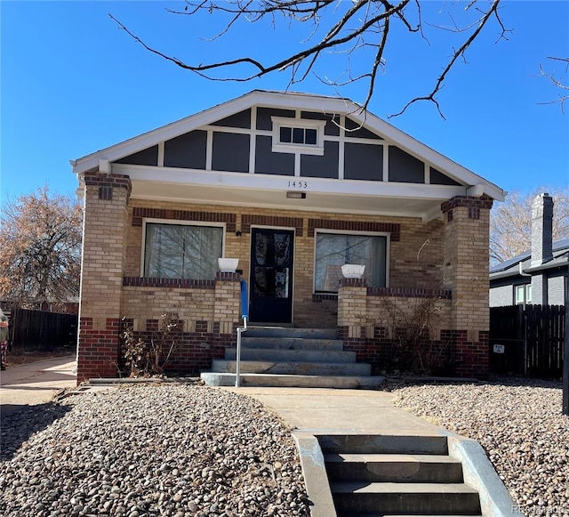 view of front of property featuring a porch