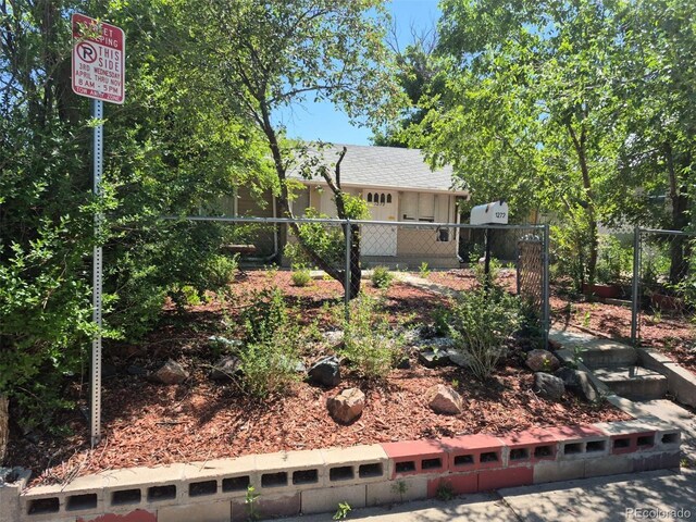 1272 N Ulster St, Denver, CO 80220 - view of yard