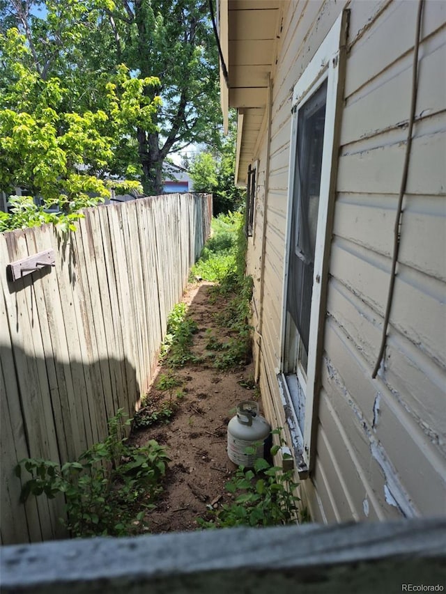 1272 N Ulster St, Denver, CO 80220 - view of yard
