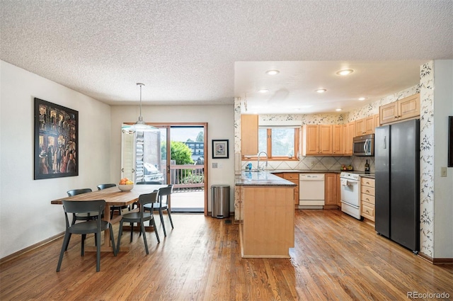 7900 E Dartmouth Ave Unit 75, Denver, CO 80231 - photo 13