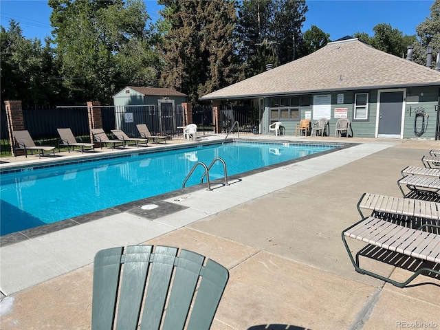 3526 S Depew St Unit 102, Lakewood, CO 80235 - community pool with a patio area