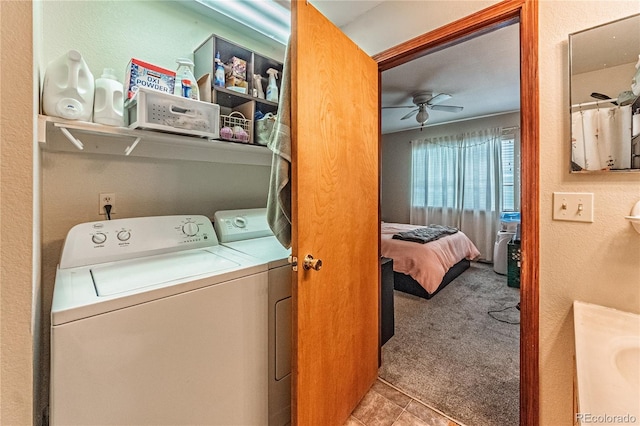 2408 N 7th St Unit A, Colorado Springs, CO 80907 - laundry area with ceiling fan, washing machine and dryer, a textured wall, and carpet floors