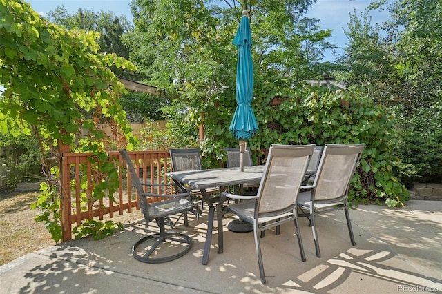 5564 S Jasper Way, Centennial, CO 80015 - view of patio / terrace featuring outdoor dining area