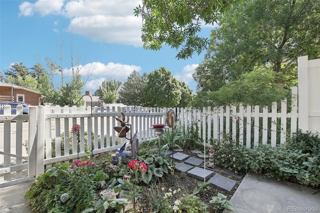 588 Beauprez Ave, Lafayette, CO 80026 - view of yard