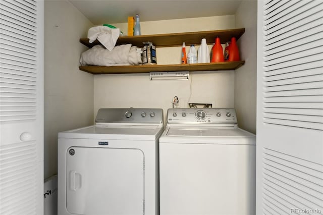 6750 Lange, Colorado Springs, CO 80918 - clothes washing area featuring independent washer and dryer