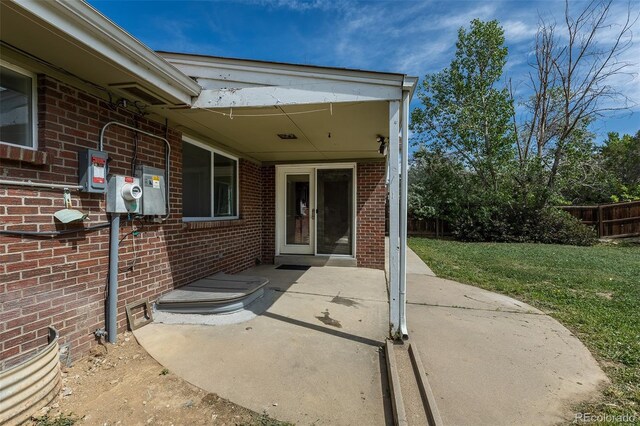 2120 S Ouray St, Aurora, CO 80013 - view of patio / terrace