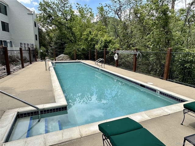 315 Arapahoe Ave Unit 202, Boulder, CO 80302 - community pool with a patio