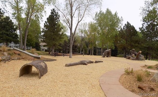 8101 S San Juan Range Rd, Littleton, CO 80127 - surrounding community featuring view of scattered trees