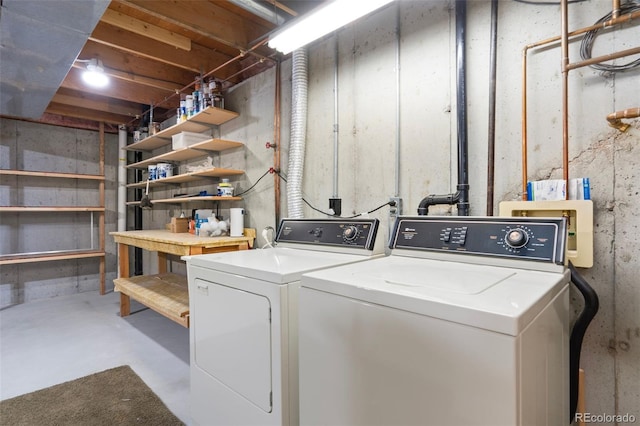1460 Front Nine Dr Unit A, Fort Collins, CO 80525 - laundry room with washing machine and clothes dryer