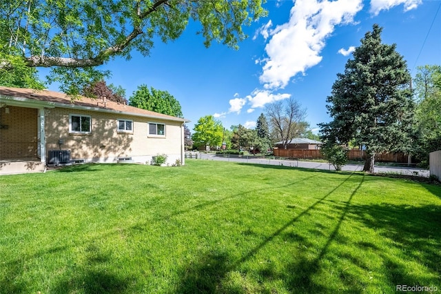 12162 W Dakota Dr, Lakewood, CO 80228 - view of yard
