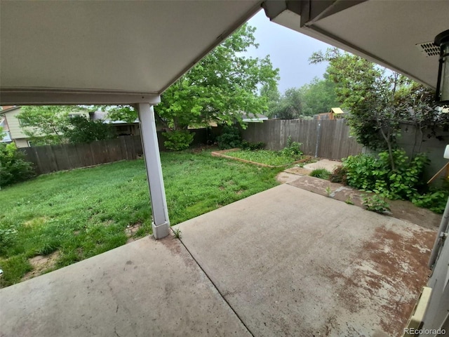1962 S Ivory Way, Aurora, CO 80013 - view of yard featuring a patio