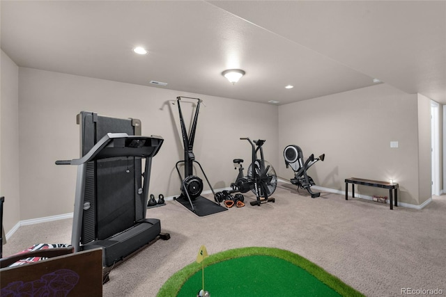 workout room with carpet flooring