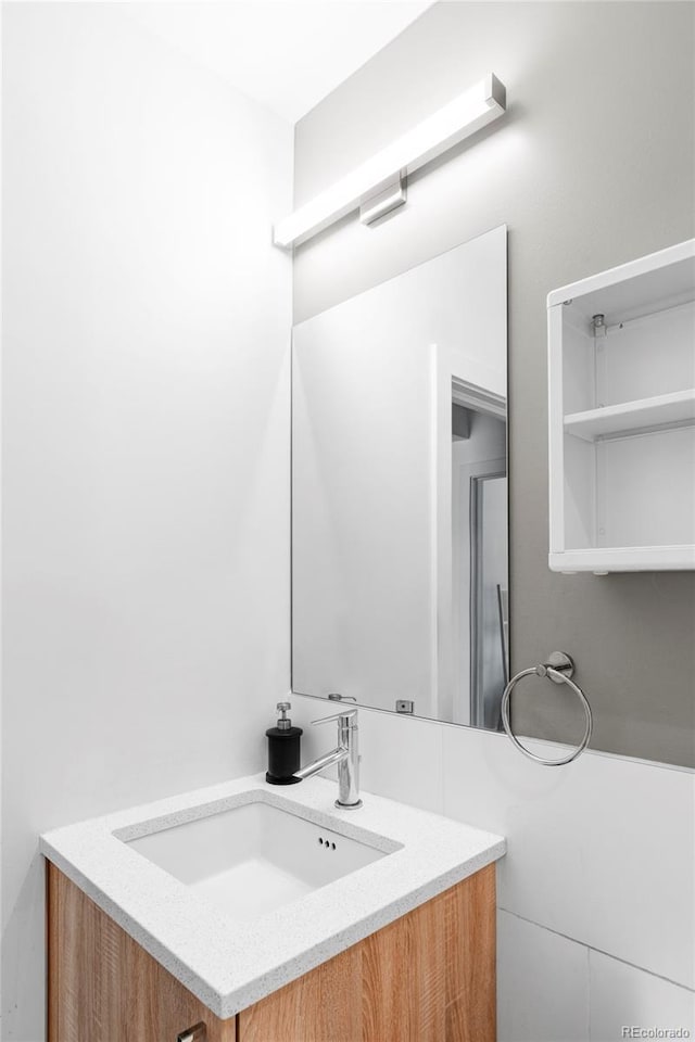 879 Delaware St, Denver, CO 80204 - bathroom featuring vanity