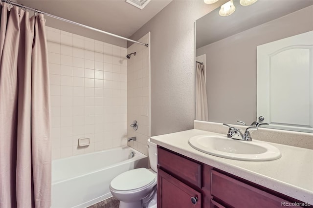 8883 White Prairie Vw, Colorado Springs, CO 80924 - bathroom with shower / bath combo with shower curtain, vanity, and a textured wall