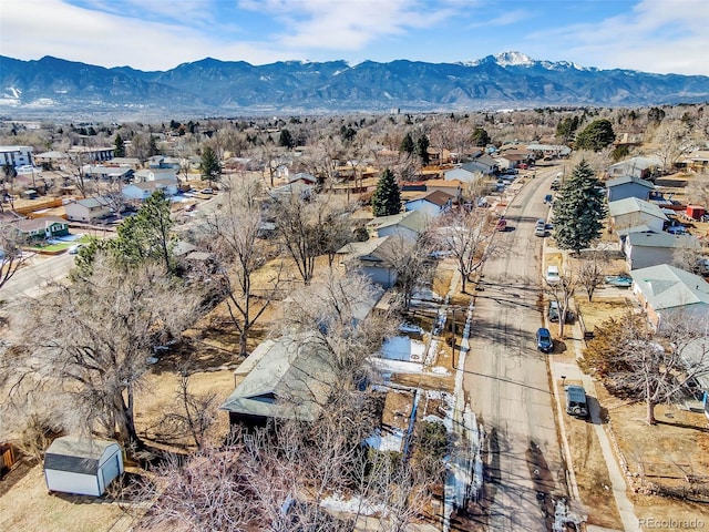 bird's eye view with a mountain view