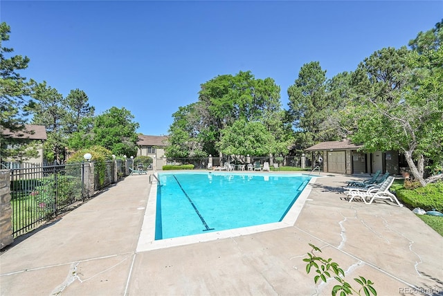 1830 S Pitkin Cir Unit B, Aurora, CO 80017 - community pool with a patio