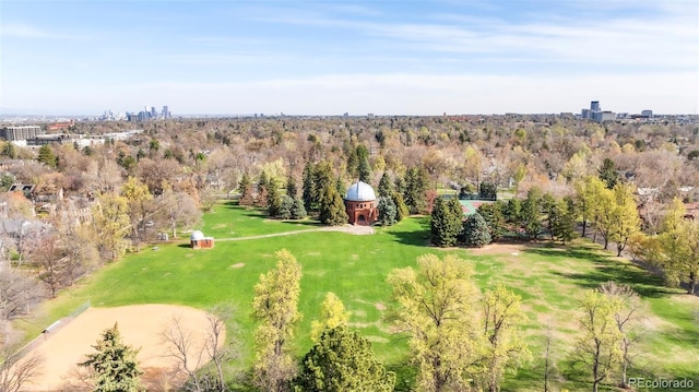 bird's eye view with golf course view