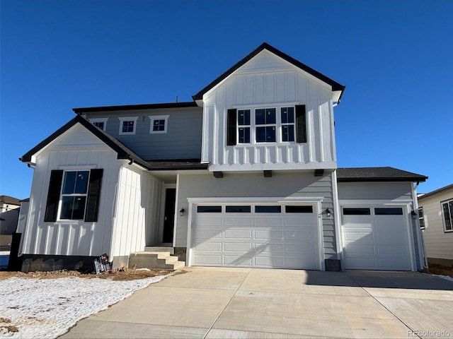 view of front of property featuring a garage