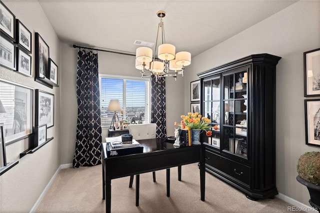 office with an inviting chandelier, carpet flooring, visible vents, and baseboards