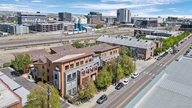 bird's eye view featuring a city view
