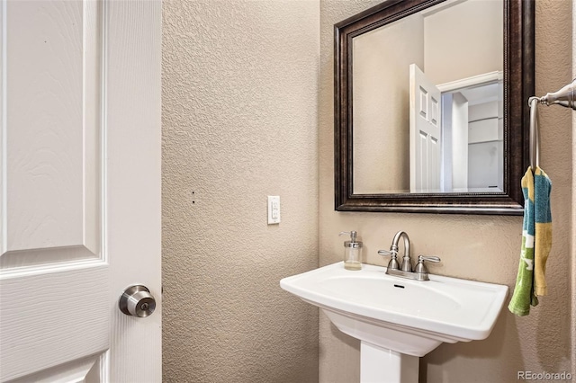 bathroom with sink