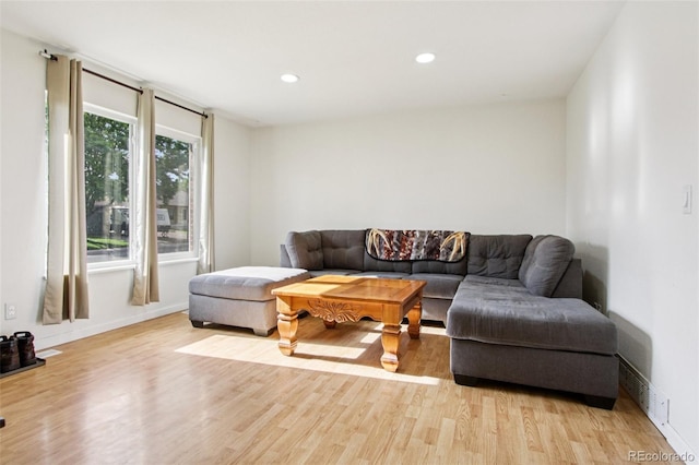 4759 S Xenophon St, Morrison, CO 80465 - living area featuring light wood-style flooring and recessed lighting