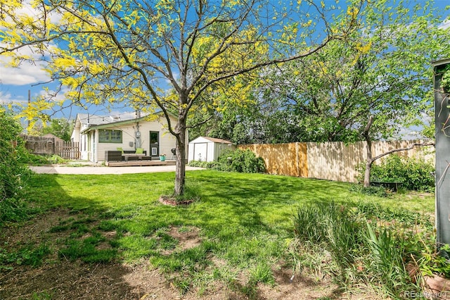 3625 W 9th Ave, Denver, CO 80204 - view of yard featuring an outdoor living space and a patio area