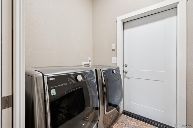 5795 Xenon Way, Arvada, CO 80002 - laundry room with washer and dryer