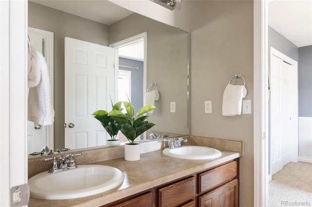 10069 E 28th Ave, Denver, CO 80238 - bathroom with double vanity
