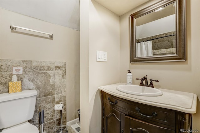 1510 S Cascade Ave, Colorado Springs, CO 80905 - full bathroom with vanity and toilet
