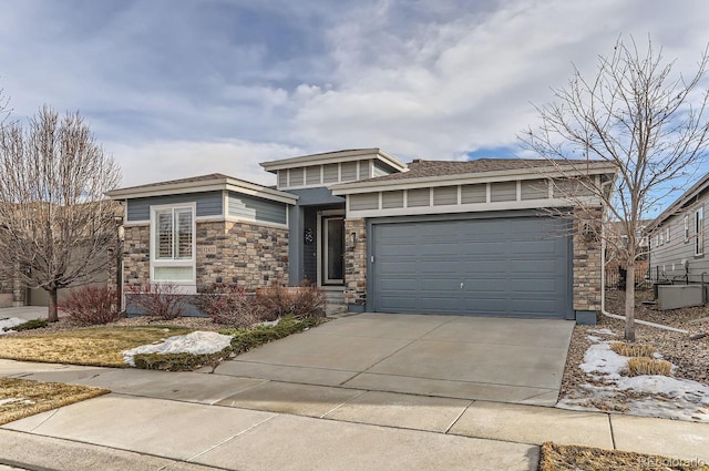 view of front of house featuring a garage