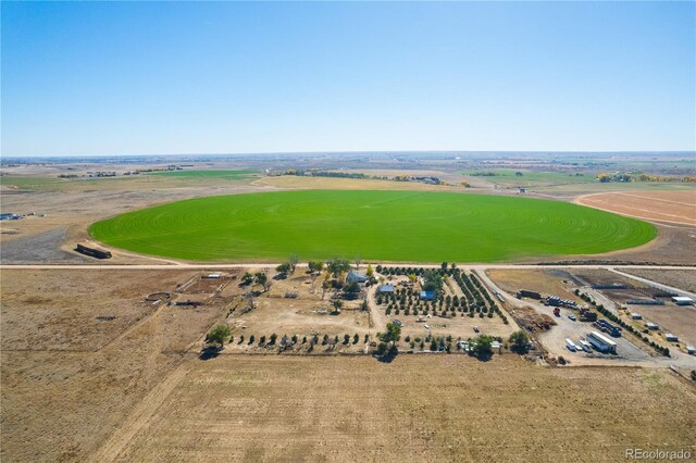 birds eye view of property featuring a rural view