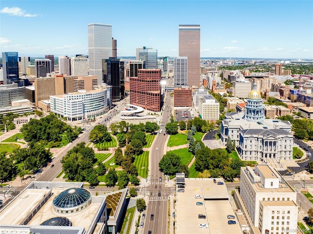 drone / aerial view with a view of city