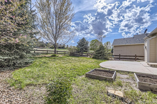 view of yard with a vegetable garden