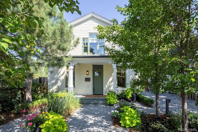 view of front of house with covered porch